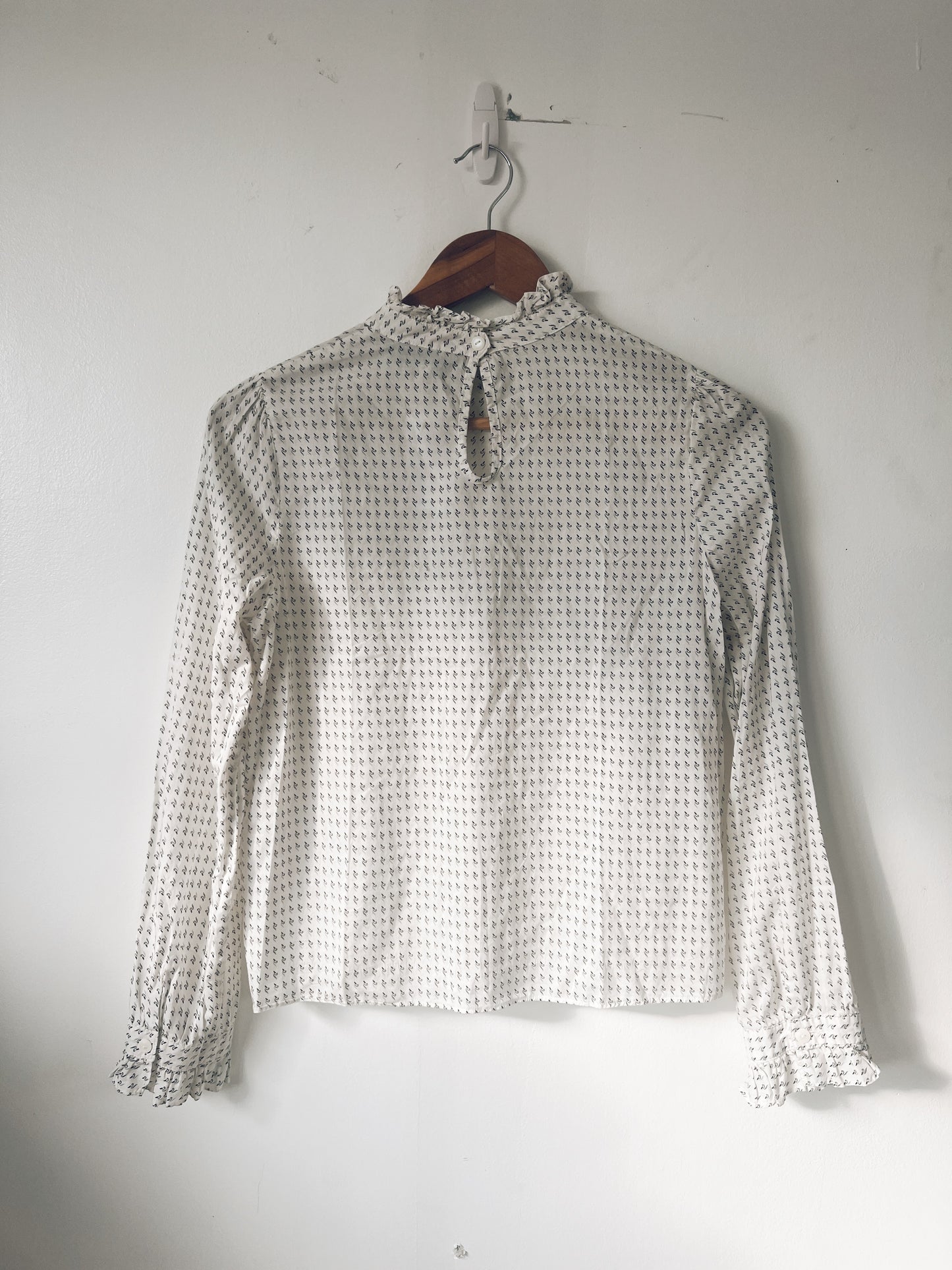 Dainty Print White Long Sleeve Blouse