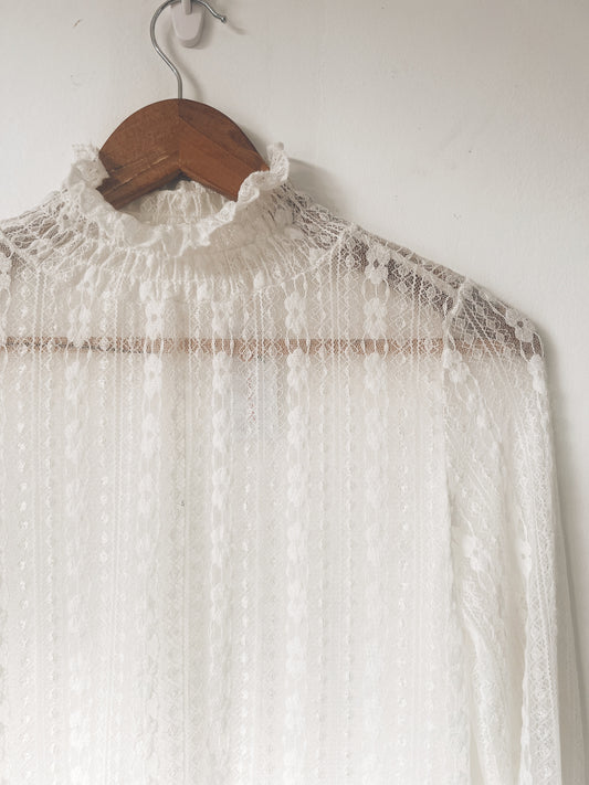 White Floral Lace Long Sleeve Blouse