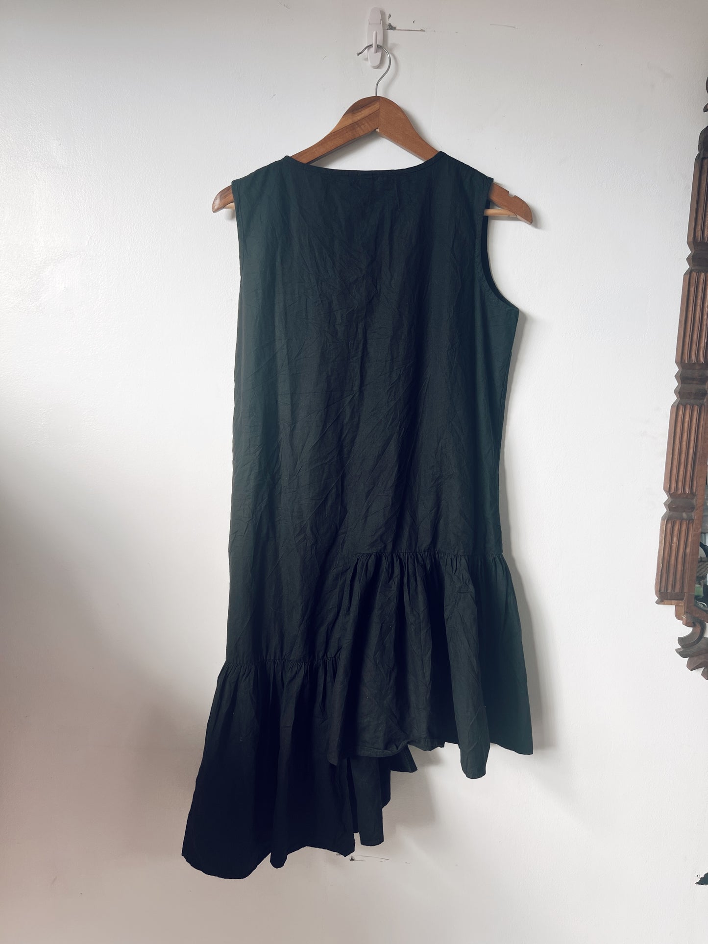 Black Sleeveless Ruched Ruffle Dress