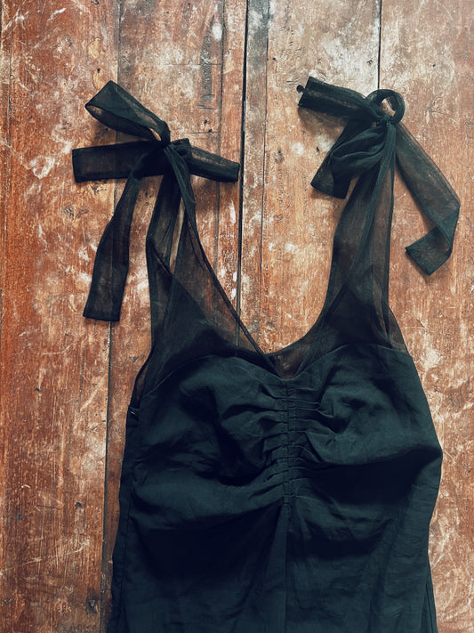 Chic Black Sleeveless Dress