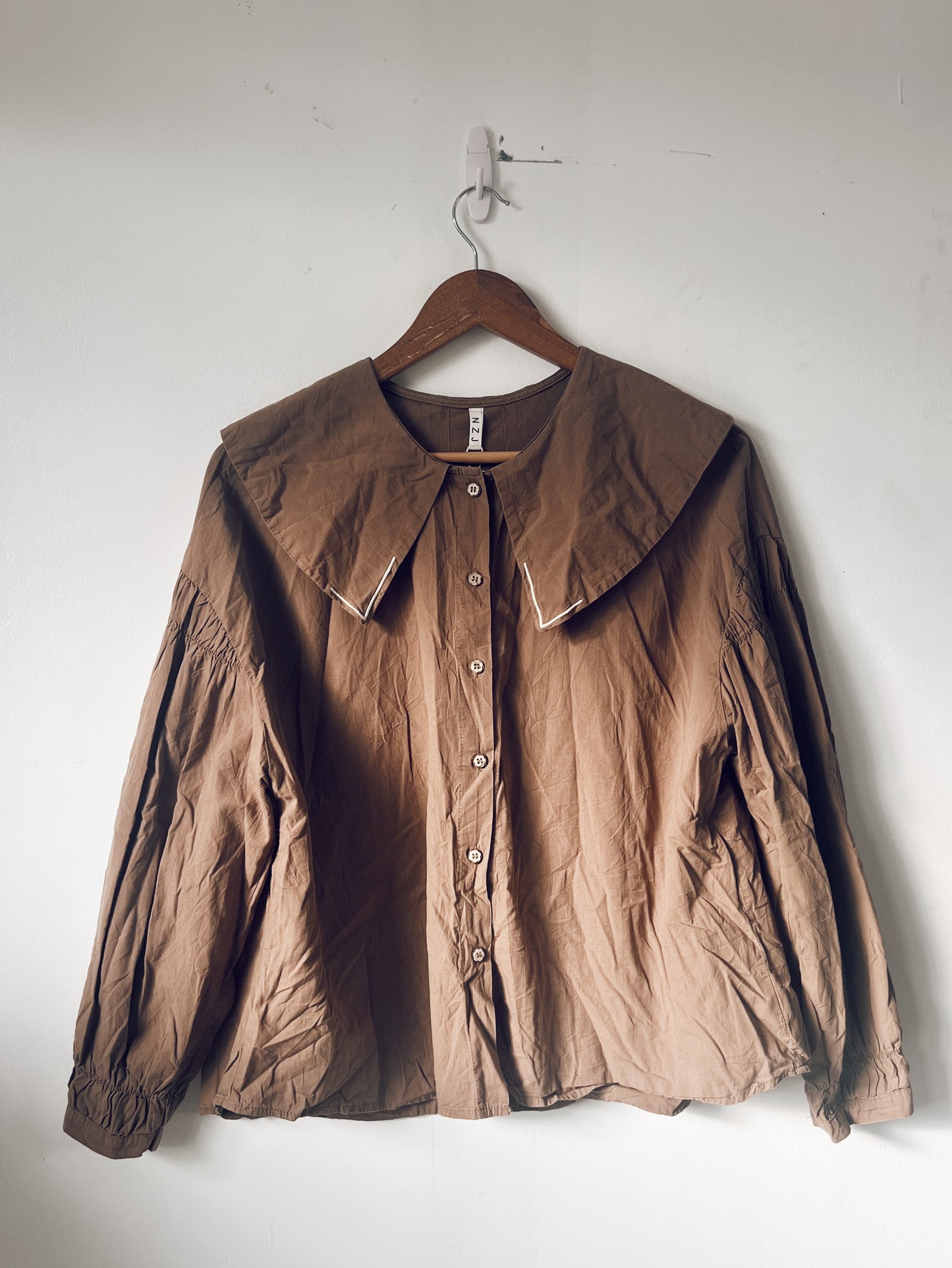 Big Round Collar Brown Long Sleeve Blouse