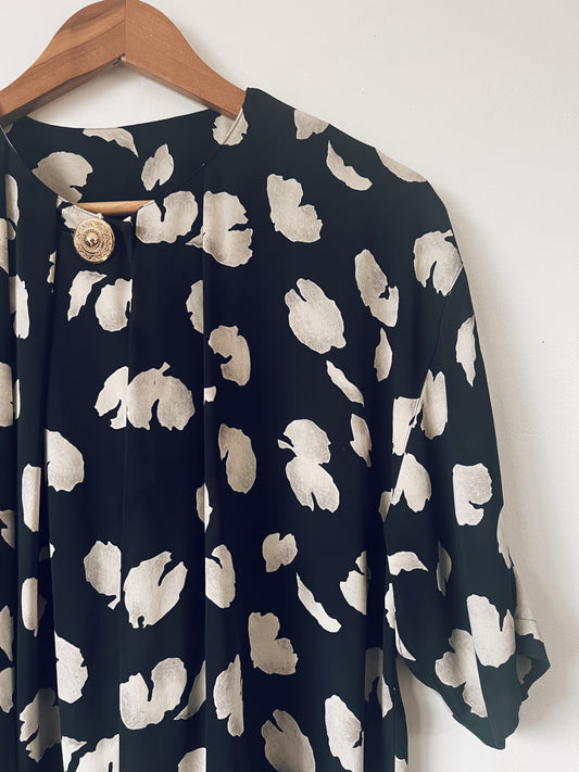 Blue Abstract Print Open Short Sleeve Top