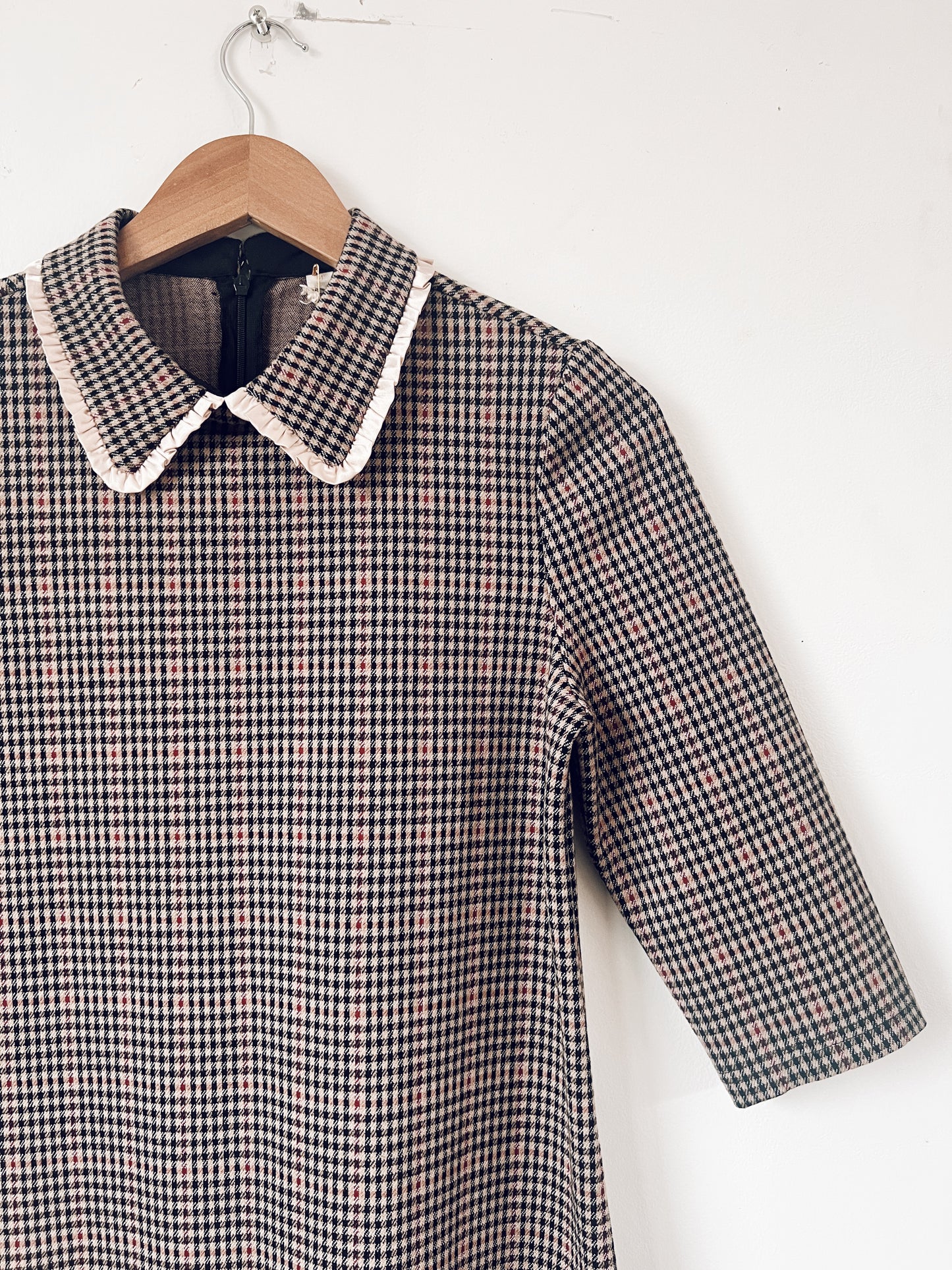 Houndstooth Pattern Dress with Cute Collar