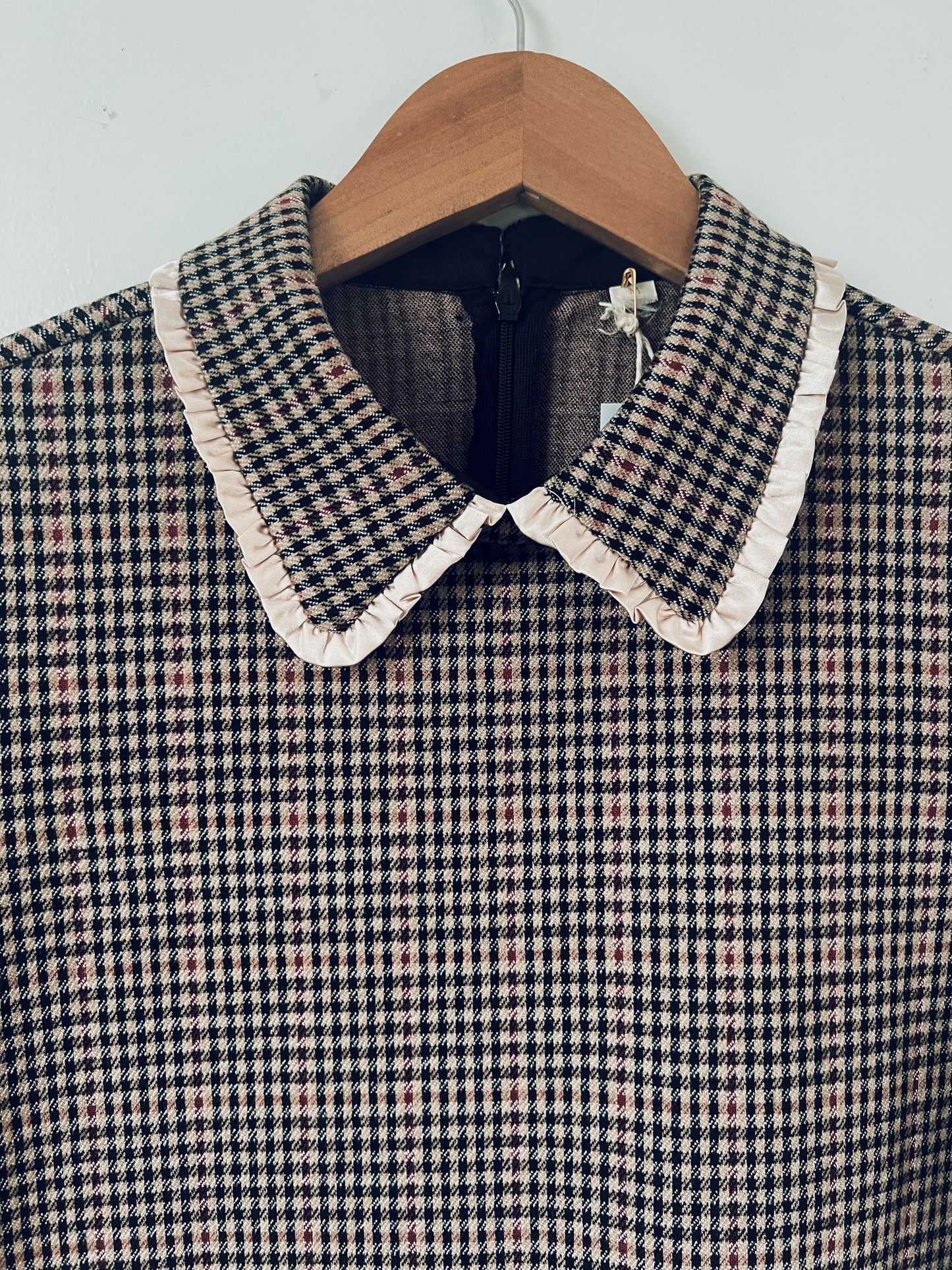 Houndstooth Pattern Dress with Cute Collar