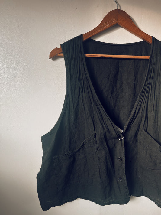 Black Minimal Vest with Pockets
