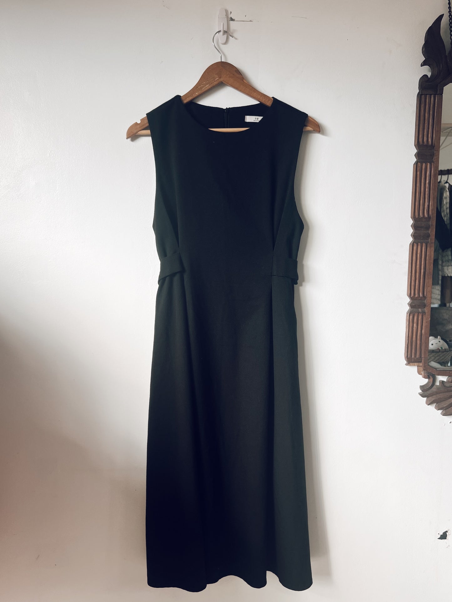 Black Sleeveless Chic Maxi Dress