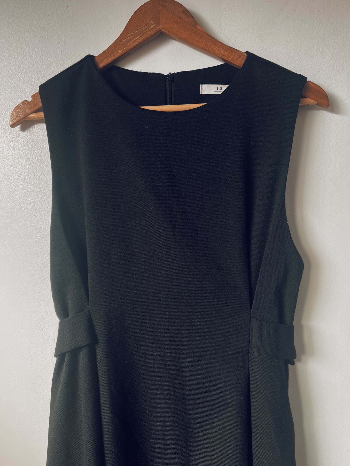 Black Sleeveless Chic Maxi Dress