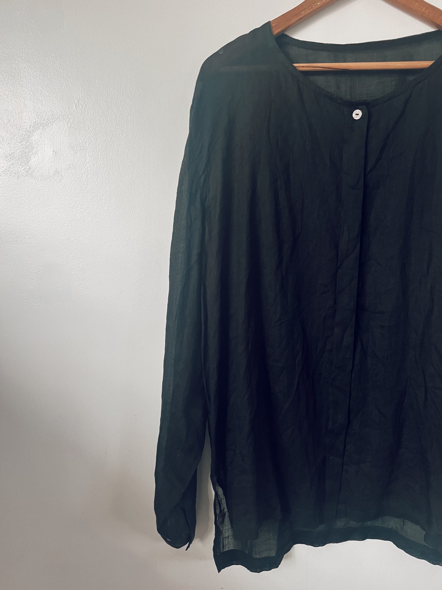 Black Flowy Long Sleeve Blouse