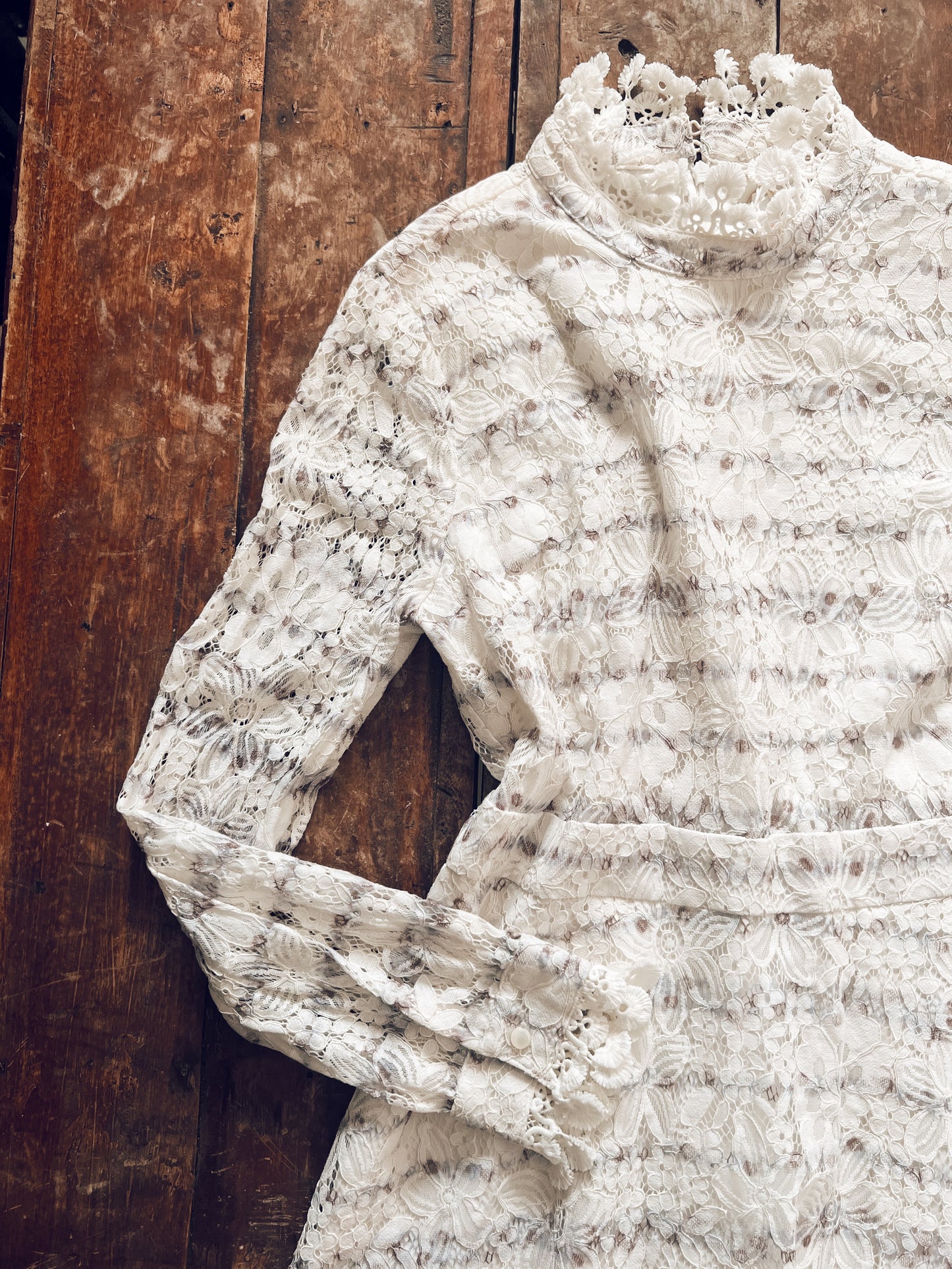 Beautiful Floral Lace Long Sleeve Dress