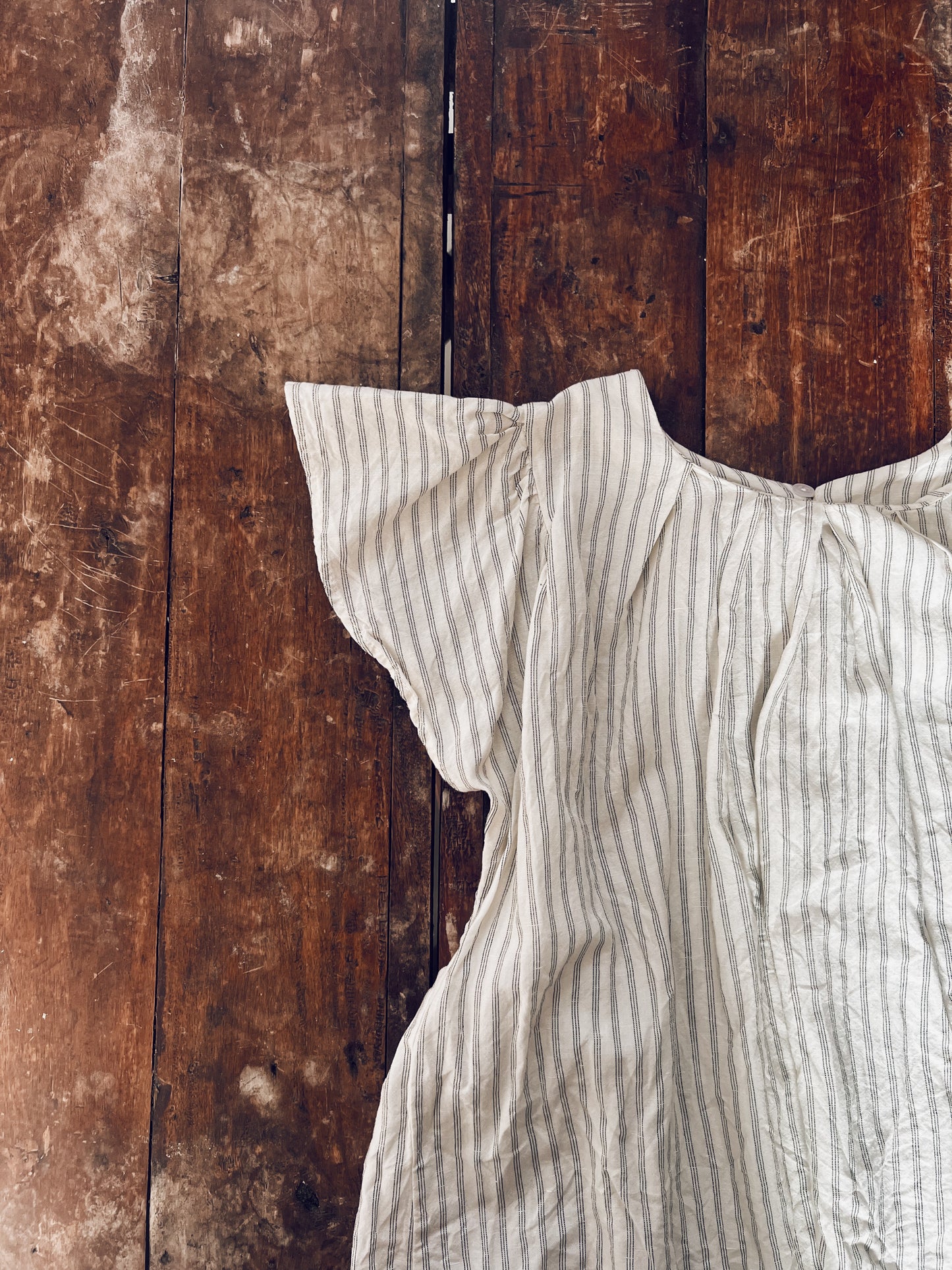 White Stripes Flutter Sleeves Blouse