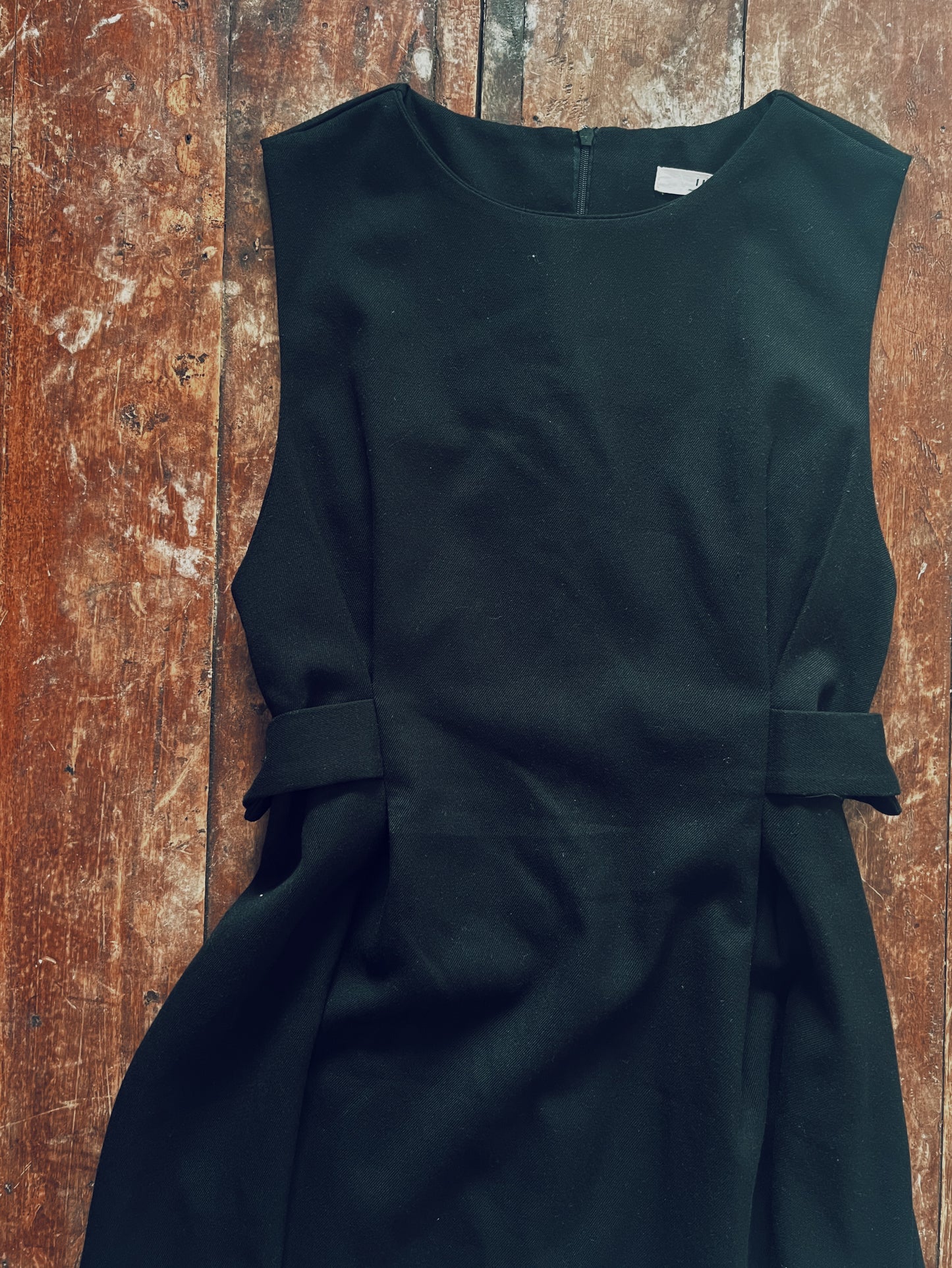 Black Sleeveless Chic Maxi Dress