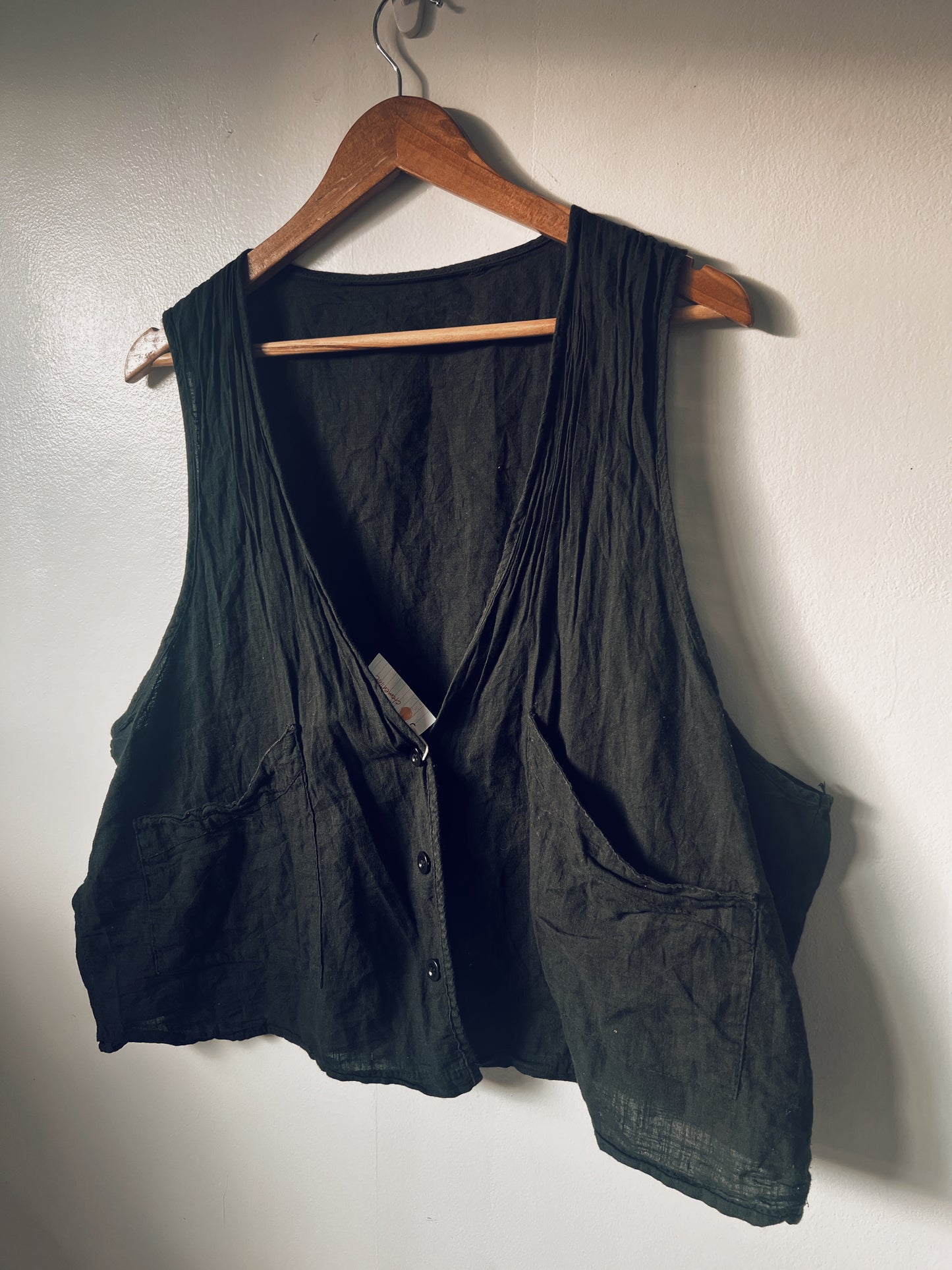 Black Minimal Vest with Pockets