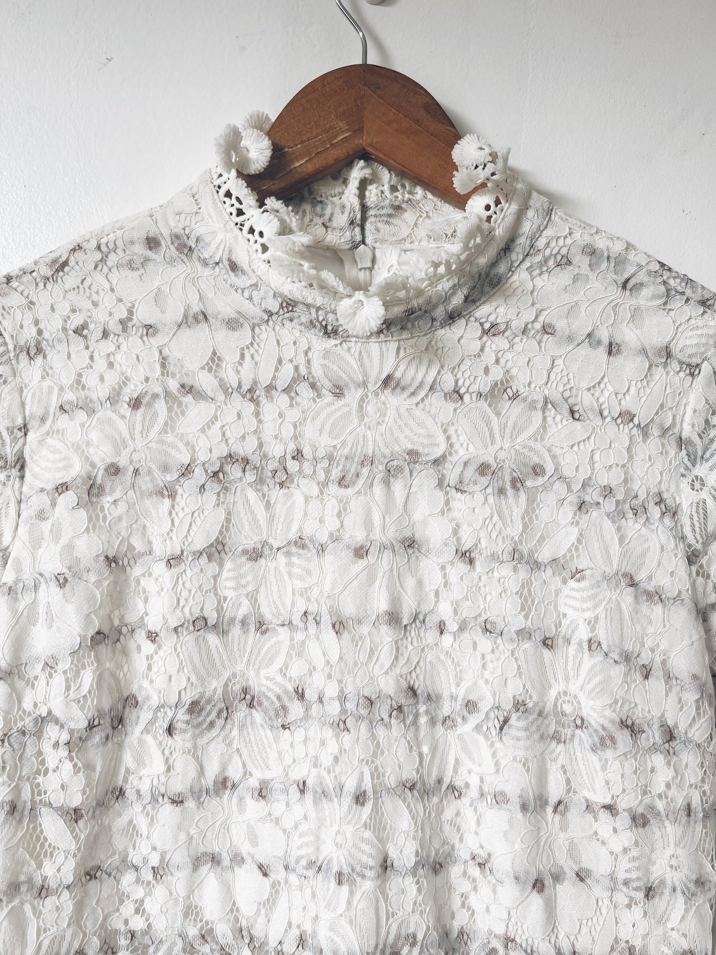 Beautiful Floral Lace Long Sleeve Dress